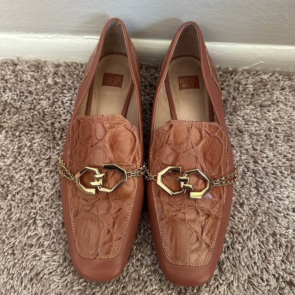 Louis et Cie Pink Blush Snake Print Leather Loafers with Gold Chain Accent